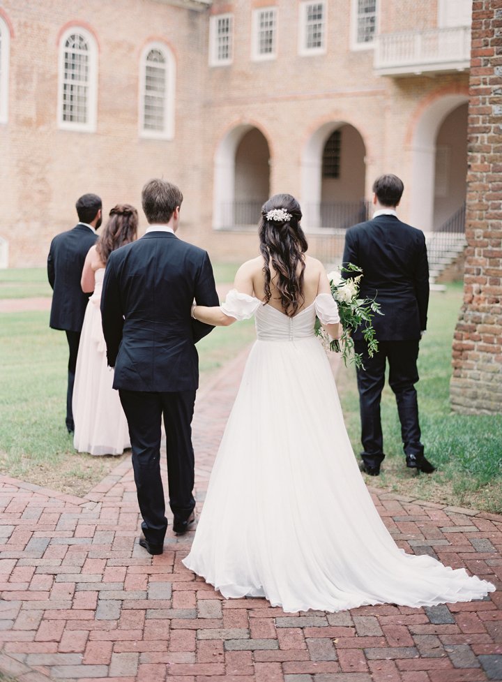 Wren Building wedding party photo William and Mary