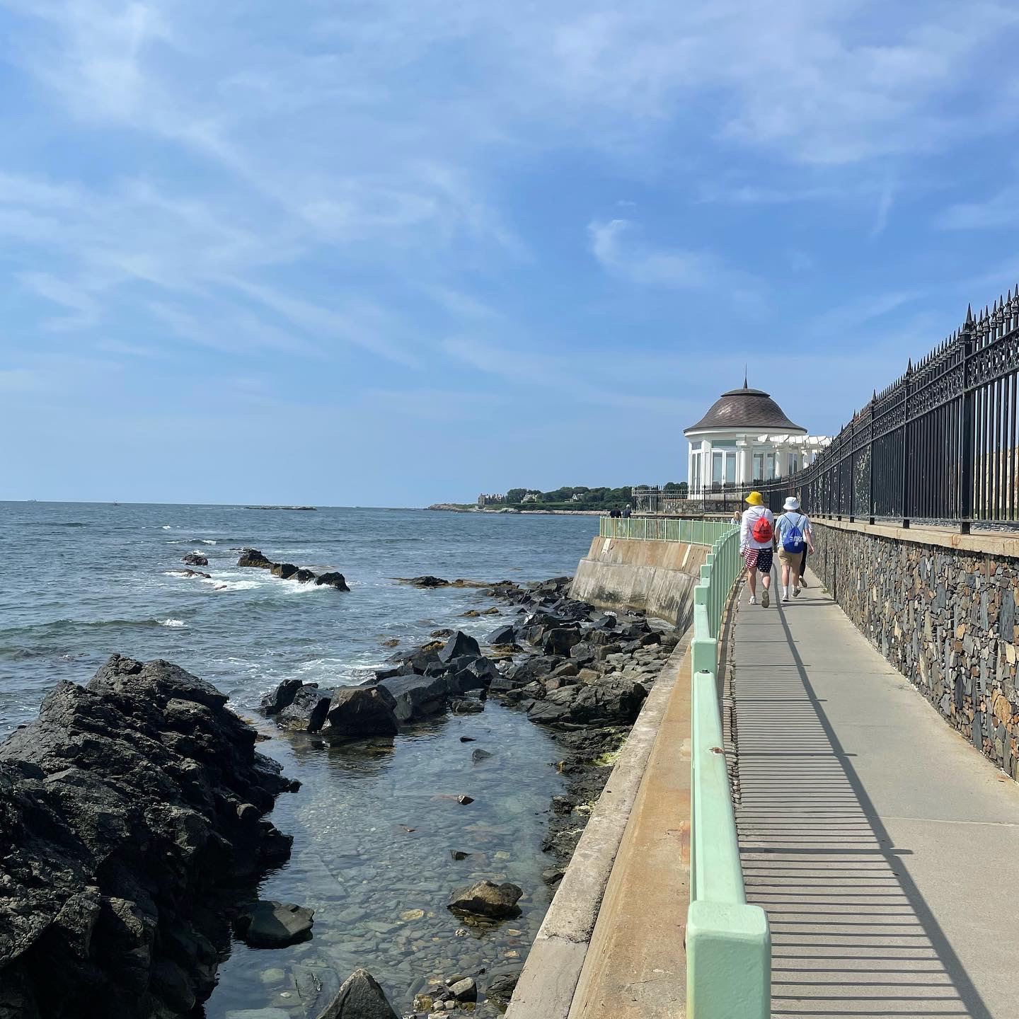 A picturesque view from the cliff walk
